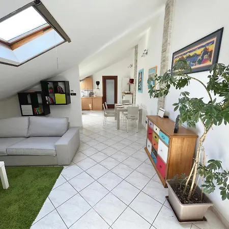 Apartment 2 Tra Citta' & Mare *