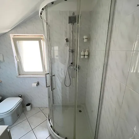 2 Tra Citta' & Mare بيسكارا